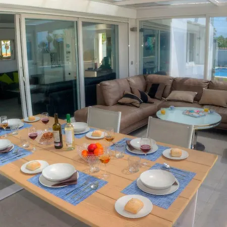 Villa The Beach House Estepona